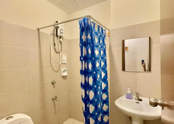 Budget-friendly Near Bgc, Venice #rt34008 * Manila
